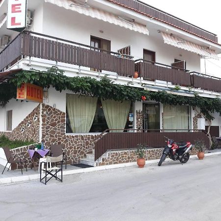 Hotel Paralia Неа-Карвали Экстерьер фото