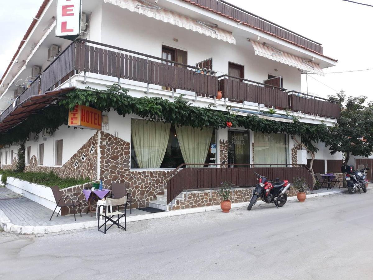 Hotel Paralia Неа-Карвали Экстерьер фото