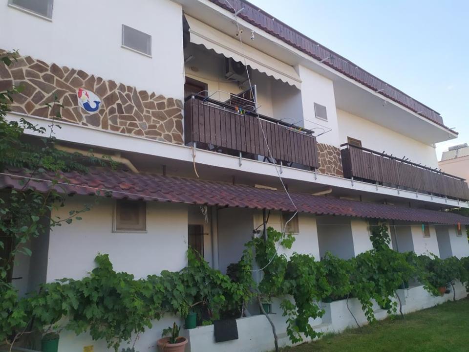 Hotel Paralia Неа-Карвали Экстерьер фото