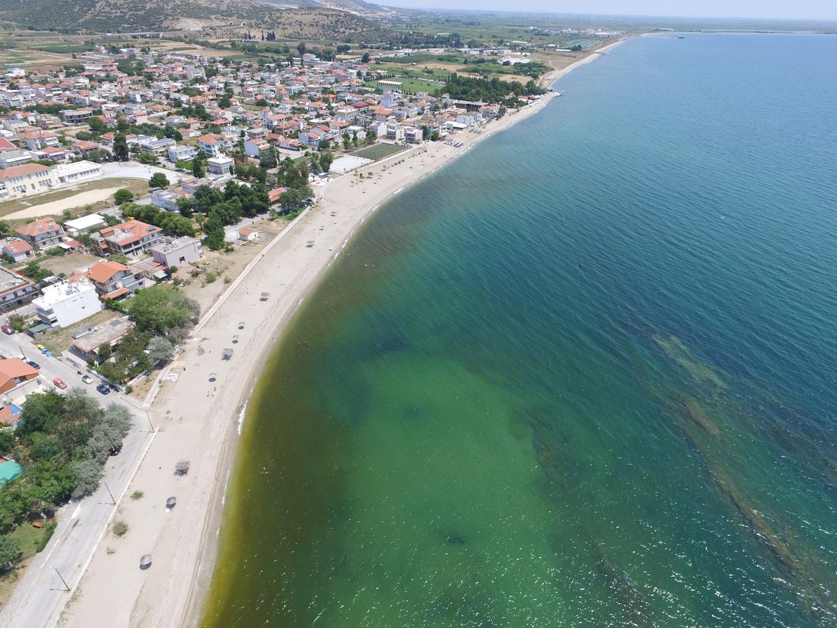 Hotel Paralia Неа-Карвали Экстерьер фото
