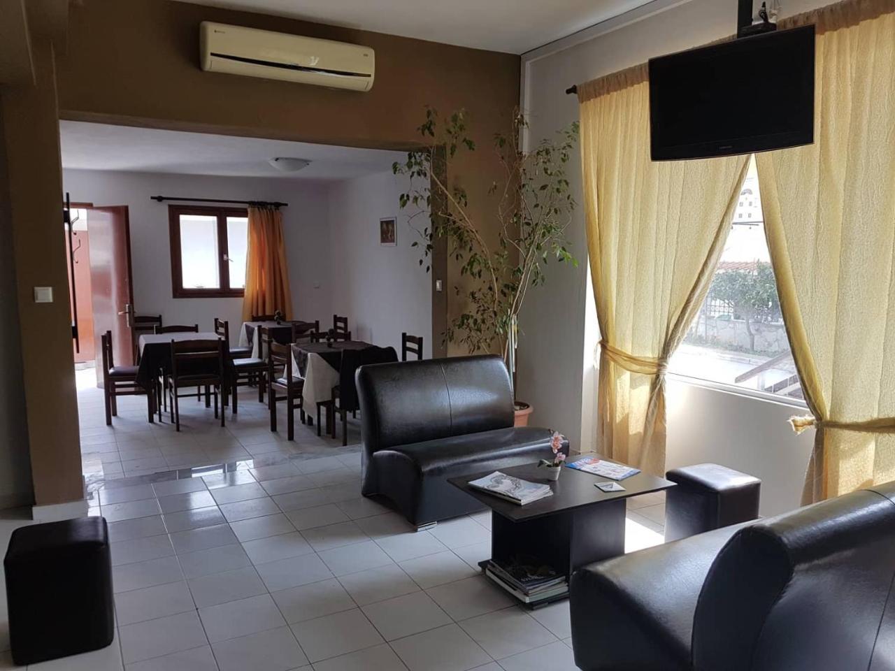 Hotel Paralia Неа-Карвали Экстерьер фото